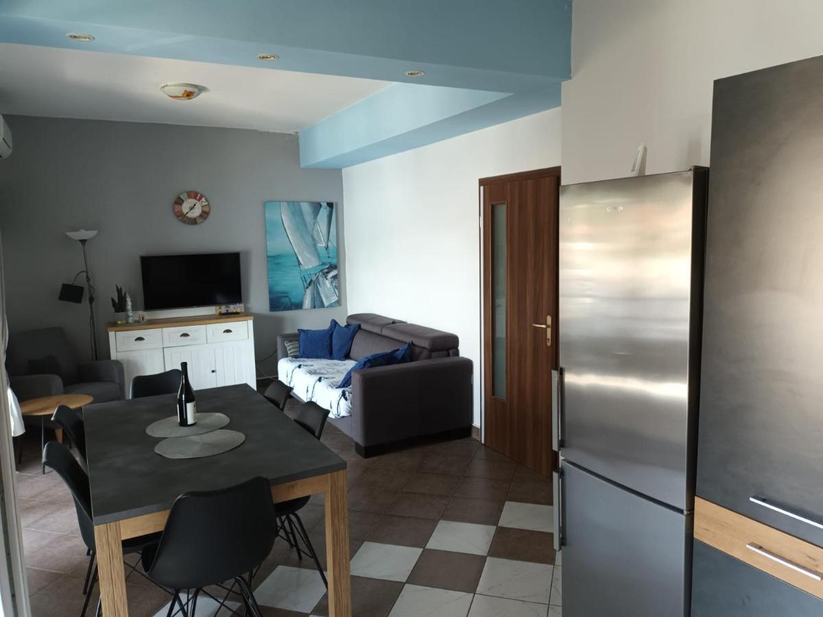 Sea View Apartment Sunrise Poljica & Blue Lagoon Rent A Boat Экстерьер фото