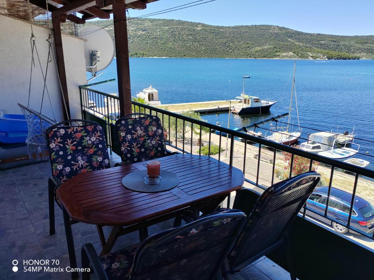 Sea View Apartment Sunrise Poljica & Blue Lagoon Rent A Boat Экстерьер фото