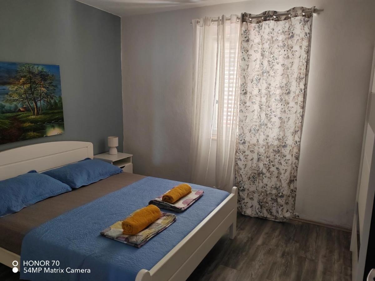 Sea View Apartment Sunrise Poljica & Blue Lagoon Rent A Boat Экстерьер фото